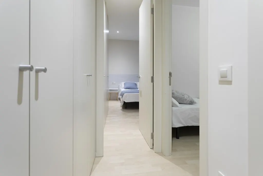 Bravissimo Cort Reial-1B Apartman Girona